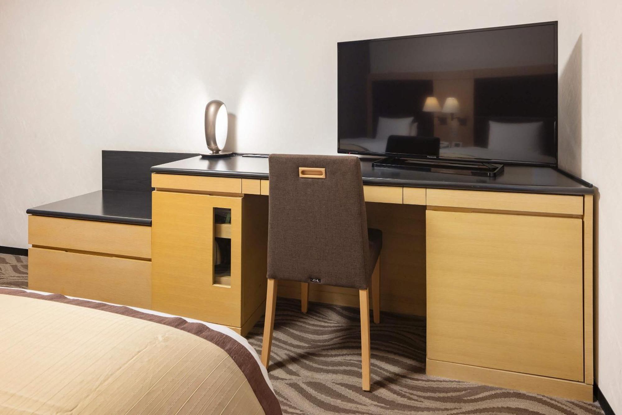 Hotel Metropolitan Такасакі Екстер'єр фото