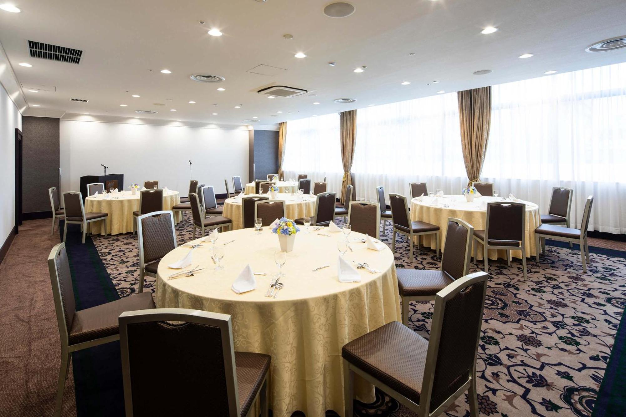 Hotel Metropolitan Такасакі Екстер'єр фото